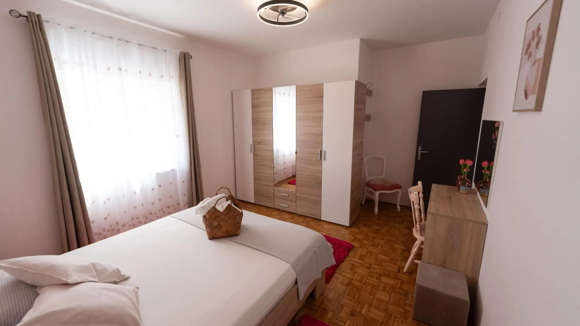 Apartman Maksan Pakoštane 0*,  Croacia